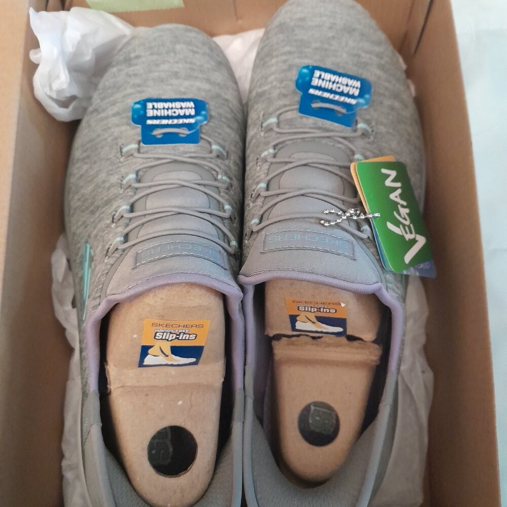 Sketchers shoes